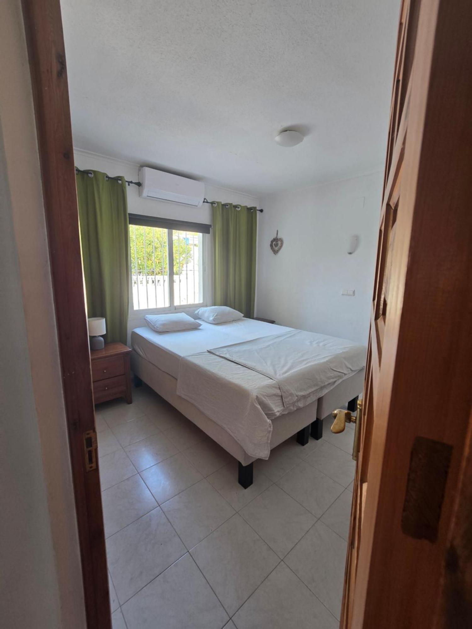 Casa De Personas Villa Калпе Екстериор снимка