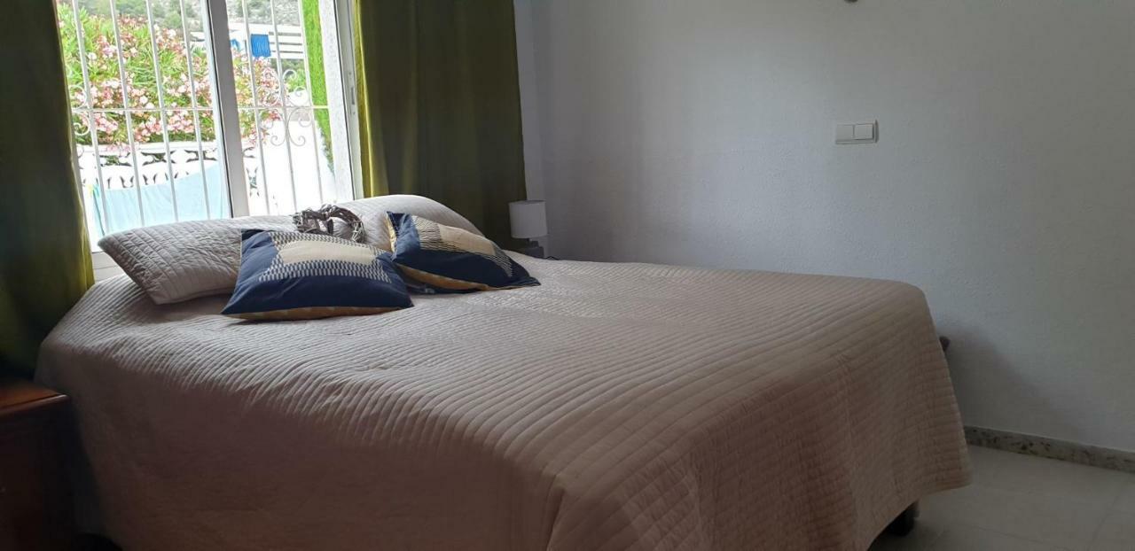 Casa De Personas Villa Калпе Екстериор снимка